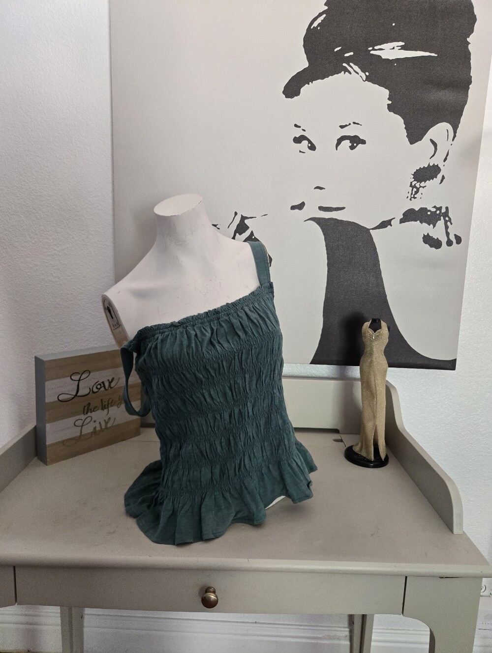 NWT Women’s Universal Thread Green Ruffle Smocked Tank Top Size XXL